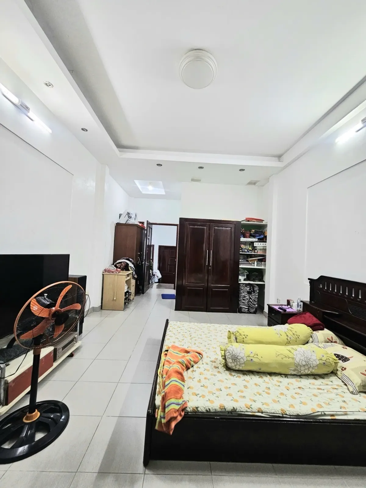 Bán nhà mặt tiền 4 tầng khu tên lửa, sổ hồng riêng 64m2 8ty5